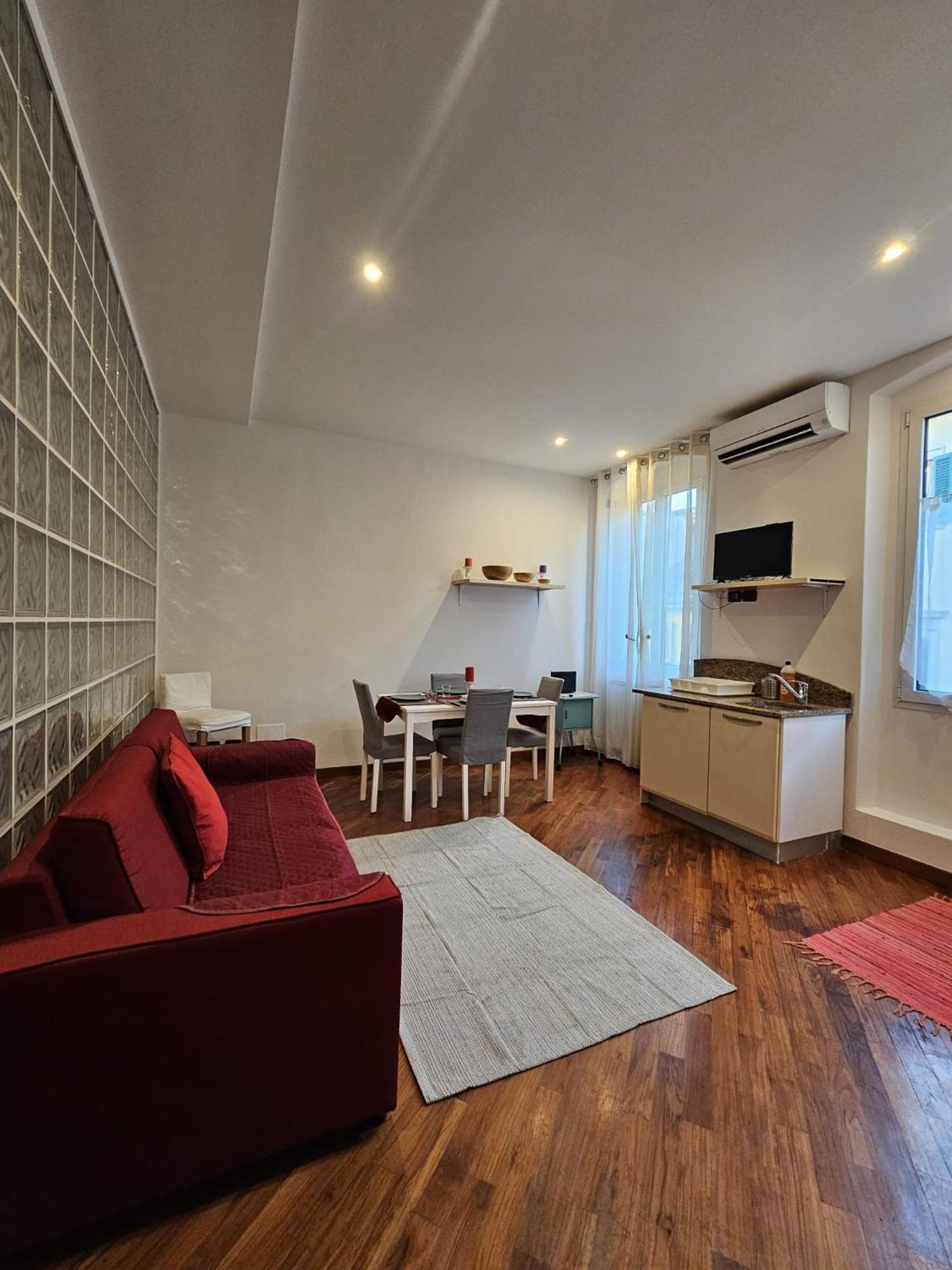 Charming Home Le Ruote Firenze Bagian luar foto